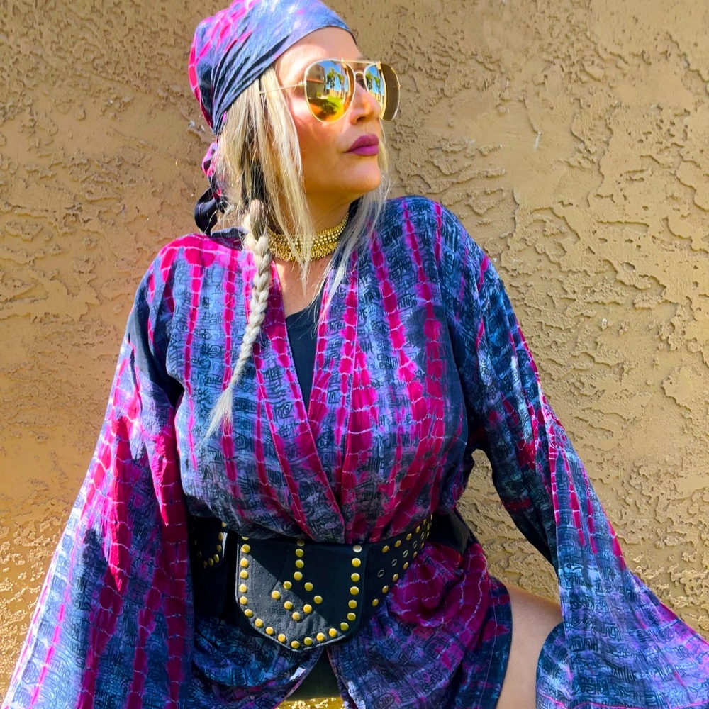 GURU SCROLL SILK KIMONO SET